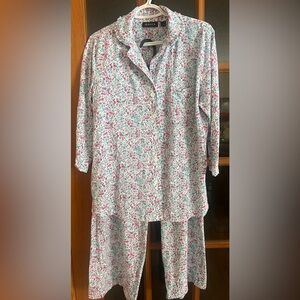 Floral Pajama Set size Large